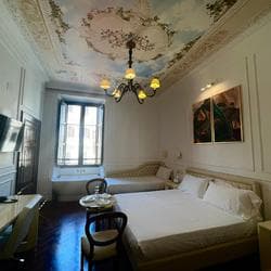 Фотопечать на ткани для гостиницы Navona Central Suites  в Риме.